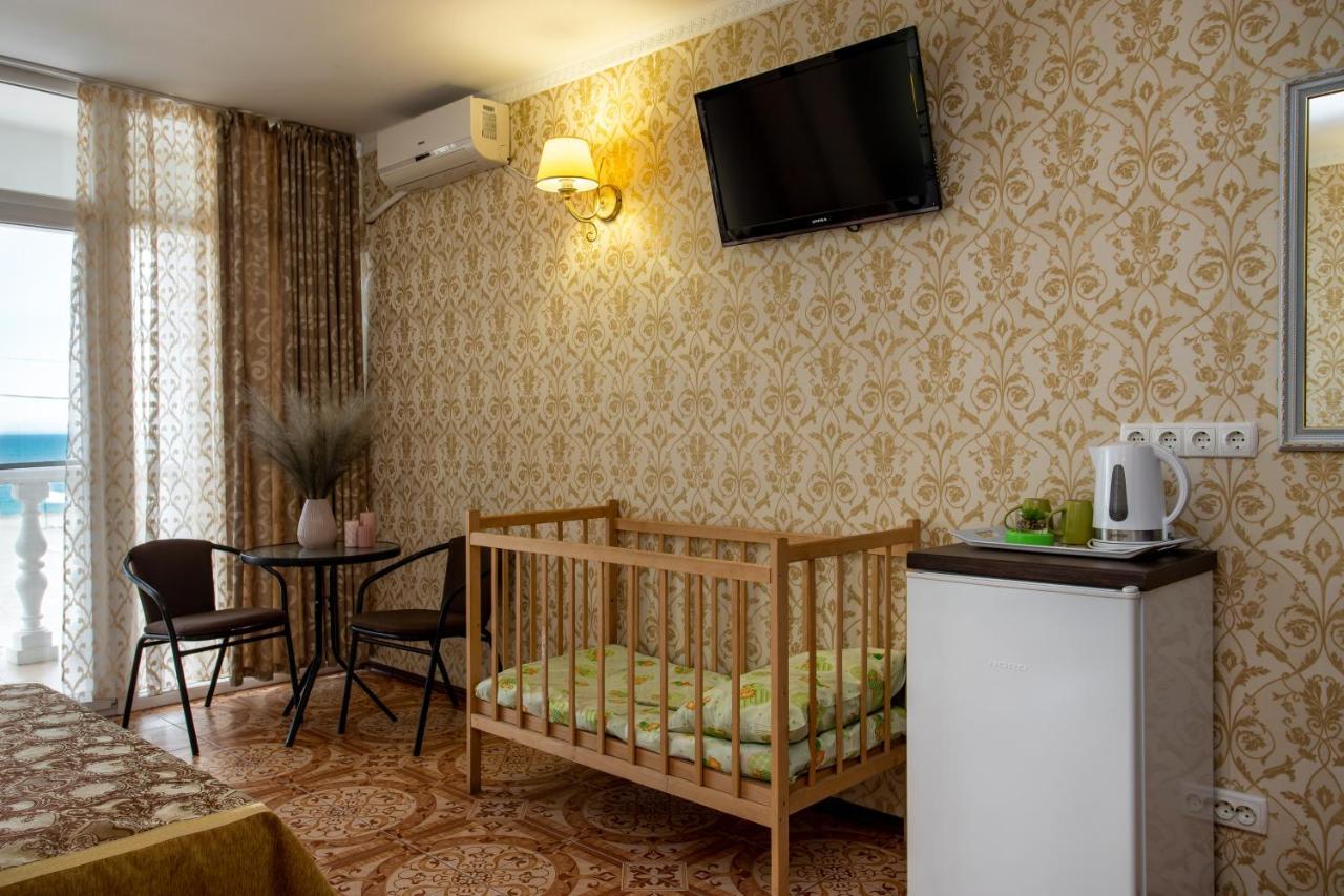 Олимп Hotel Zaliznyy Port Exterior photo